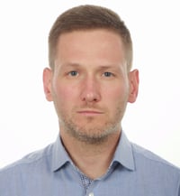 Tomasz Knapp1